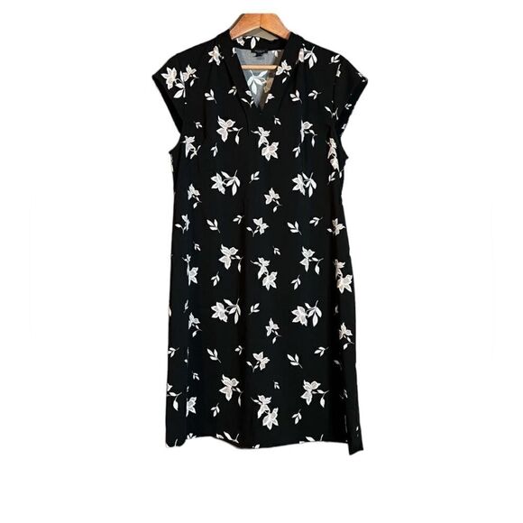 Ann Taylor factory floral short sleeve dress - Picture 1 of 7